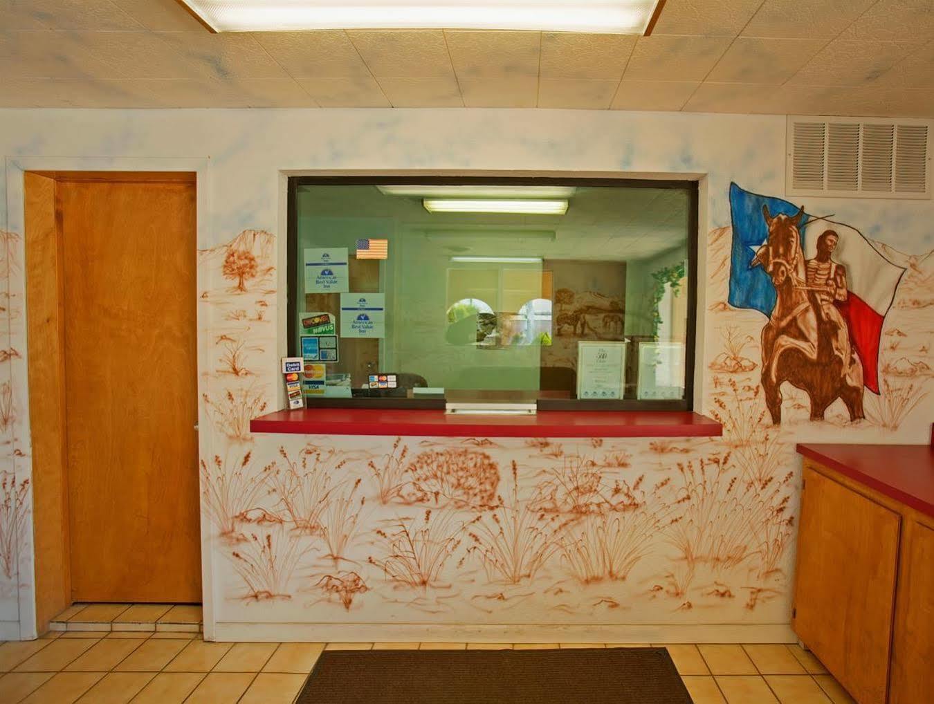 Texas Inn Seguin Exterior photo